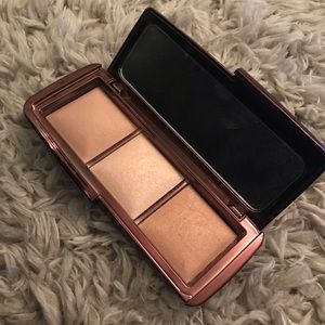 Hourglass Ambient Lighting Palette